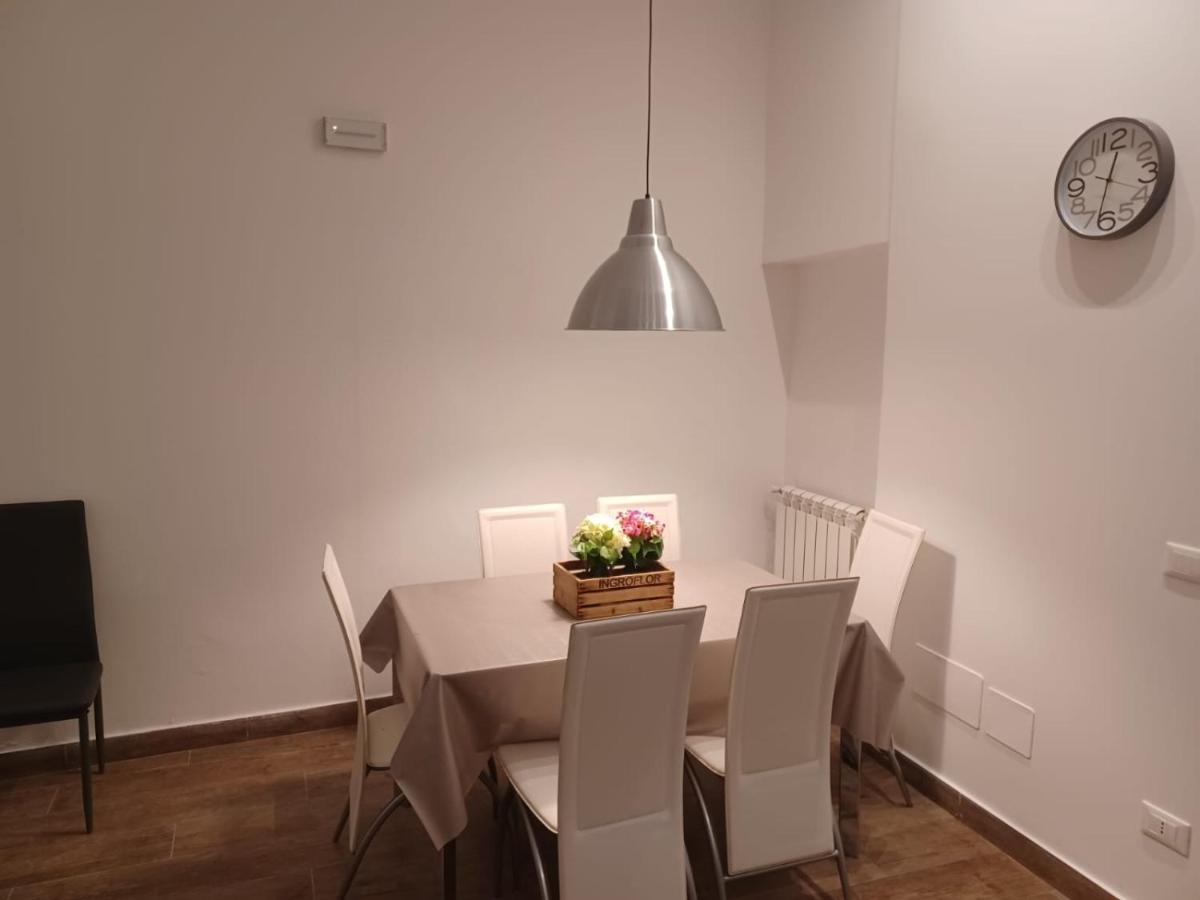 Giorgisa Apartment Палермо Екстериор снимка