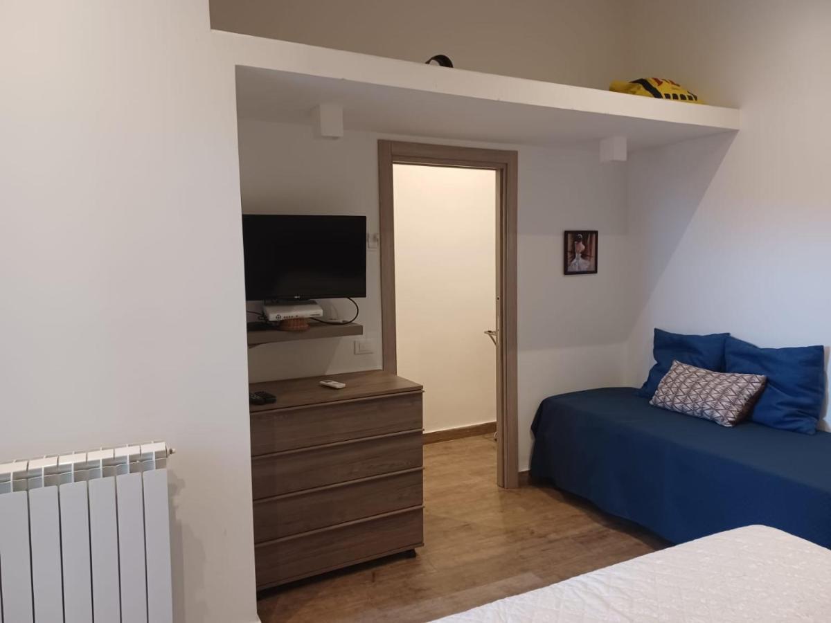 Giorgisa Apartment Палермо Екстериор снимка